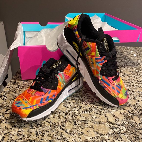Nike Shoes - Nike Air Max 90 x LHM "Familia"